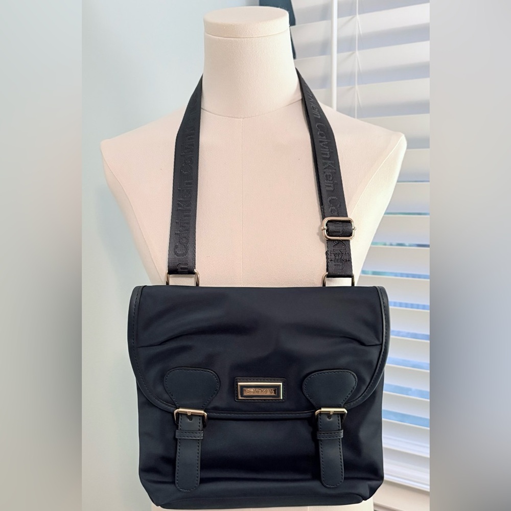Calvin Klein Blue Nylon Crossbody /Shoulder Bag